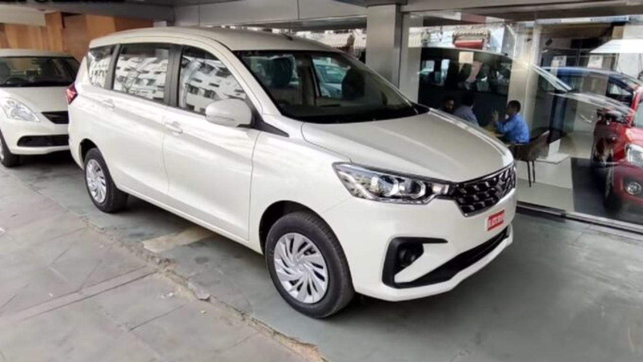 Maruti Suzuki Ertiga कार की कीमत मात्र 8.41 लाख रुपये सें शुरू बेस्ट ऑफर के साथ ।