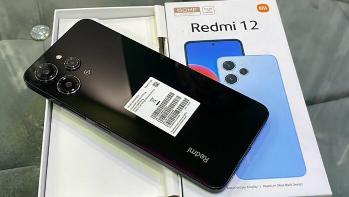 iPhone वाले लुक में लॉन्च हुआ Redmi का ये 5G स्मार्टफोन, चार्मिंग लुक के साथ मिलेंगा बेहद सस्ता, देखे कीमत और फीचर्स।