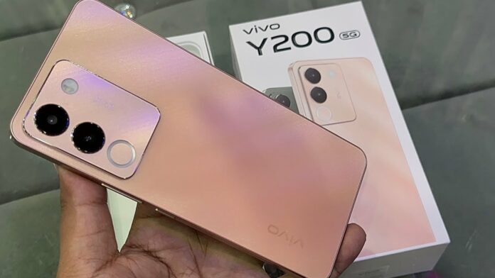 Vivo के इस स्मार्टफोन की कीमत हुई बेहद कम, बेस्ट फीचर्स के साथ जल्द खरीदें फिर नहीं मिलेगा मौका।